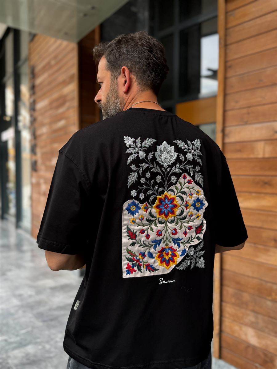Black Oversize T-Shirt with Back Floral Embroidery