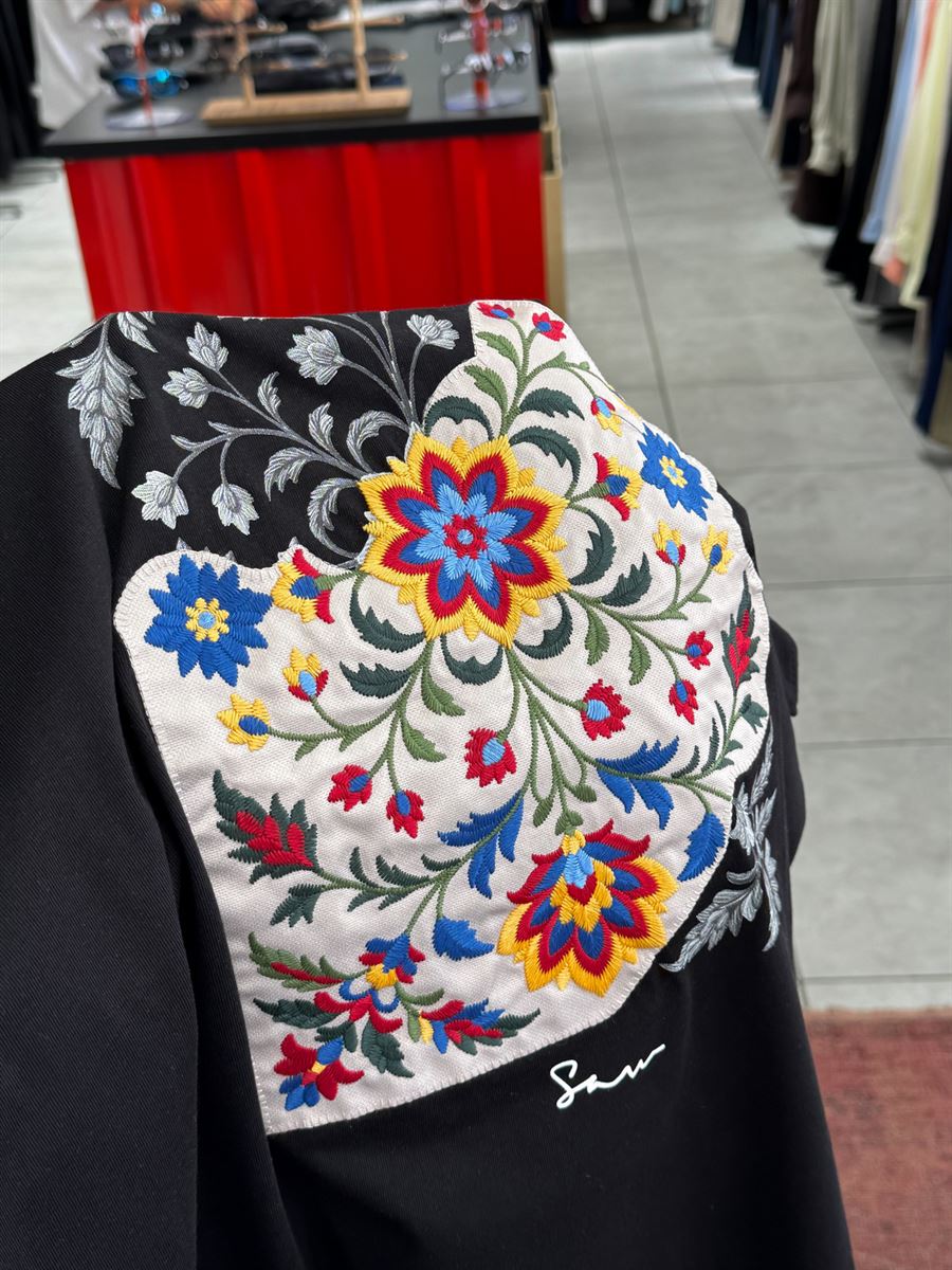 Black Oversize T-Shirt with Back Floral Embroidery